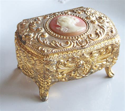 Cameo Jewelry Box 